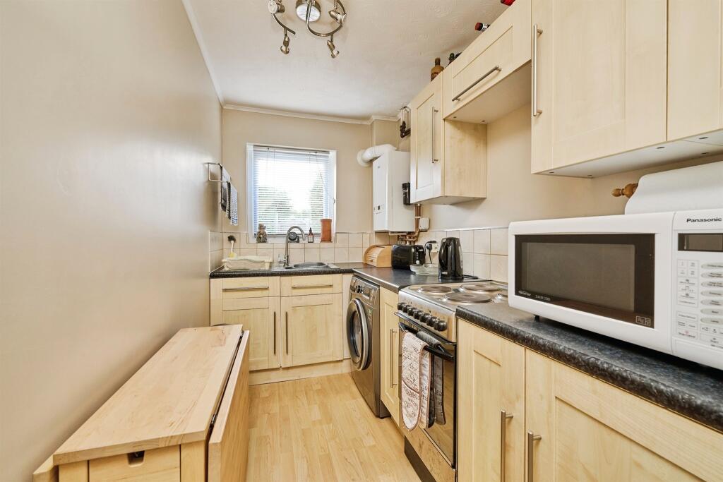House in Huntingdonshire, Yaxley - View 5