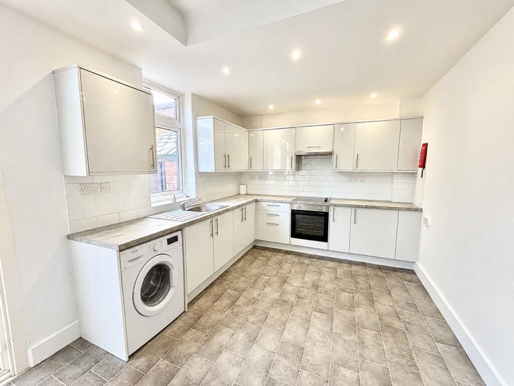 House in London - View 3