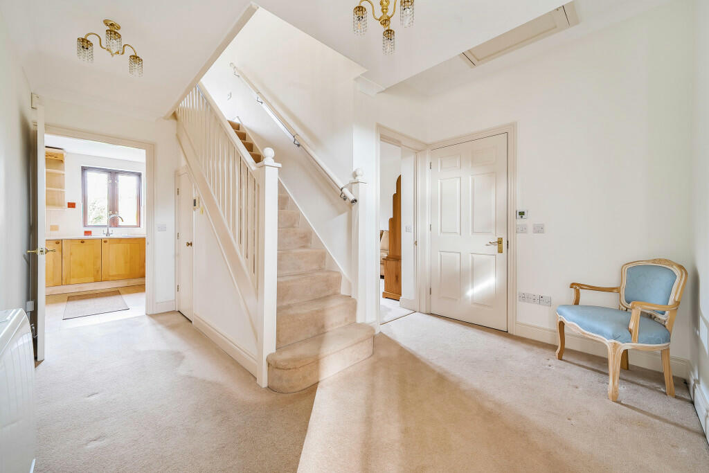 Remenham Row, Wargrave Road, Henley-on-Thames, RG9 photo 4