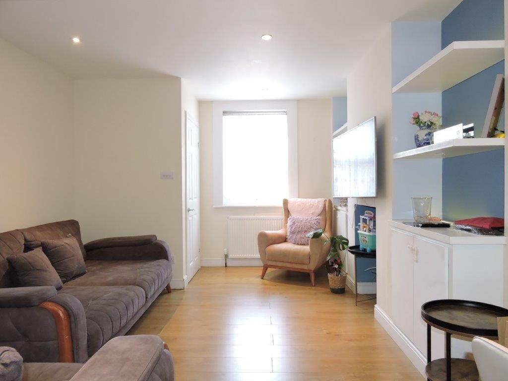 House in Hoddesdon, High Leigh Garden Village - View 2