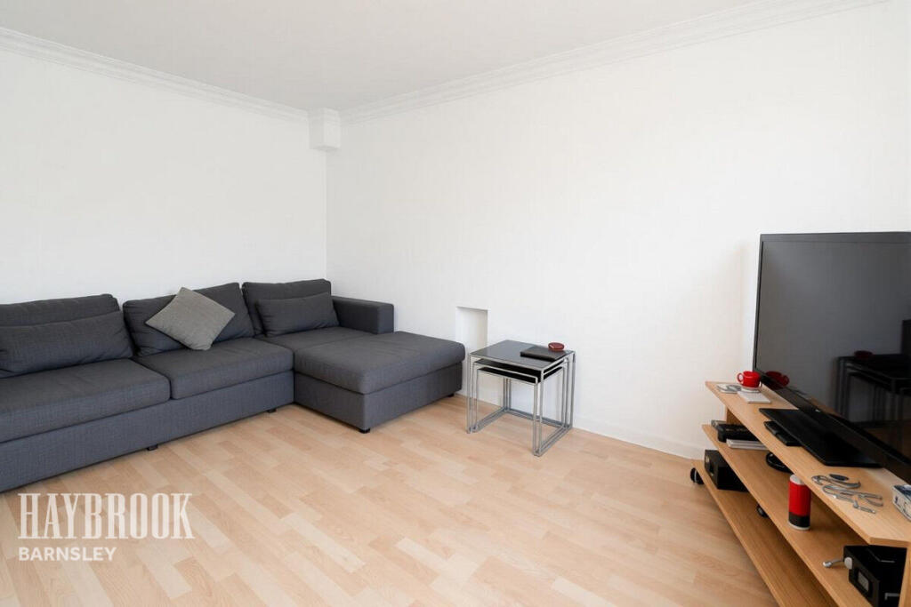 House in Barnsley, Old Town, Kingstone - View 3