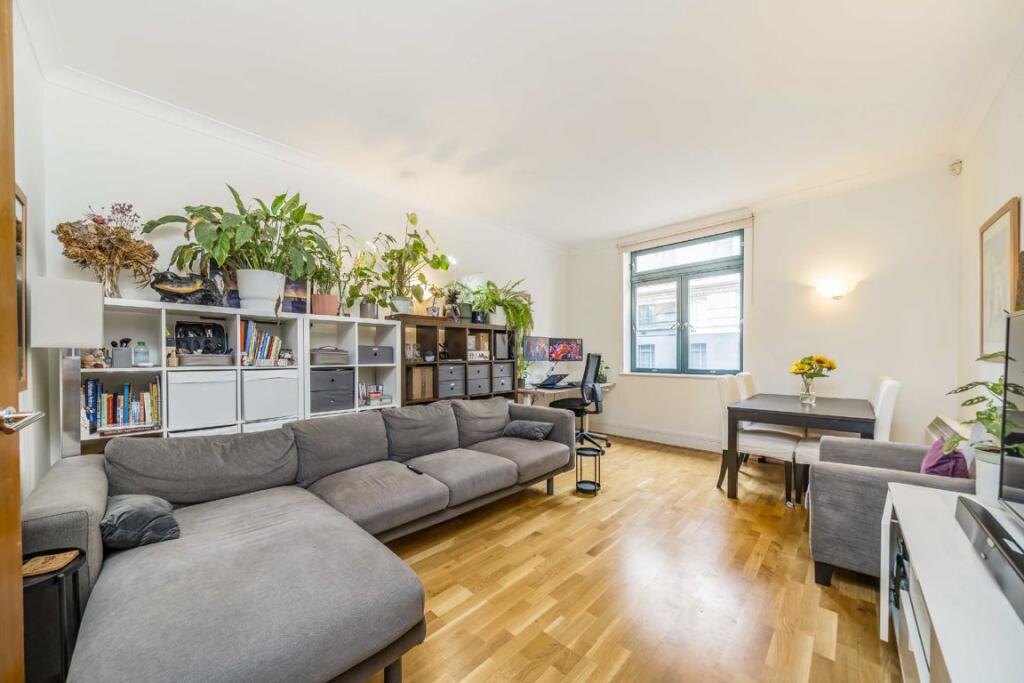 Apartment in London - View 2