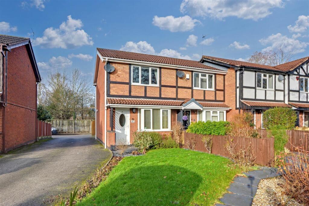 Main image of property: Stratford Close, Colwick, Nottingham