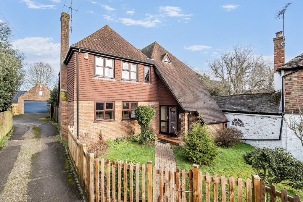 4-bed detached on The Street, Willesborough TN24 0NA, £525,000