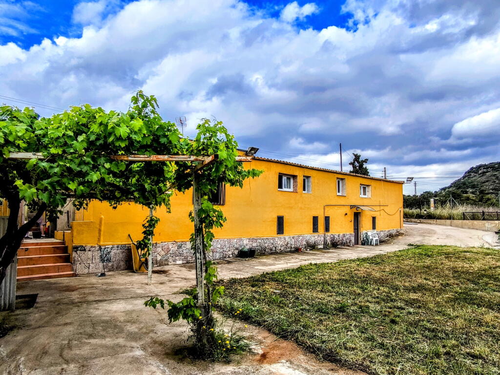 Main image of property: Valencia, Valencia, Montserrat