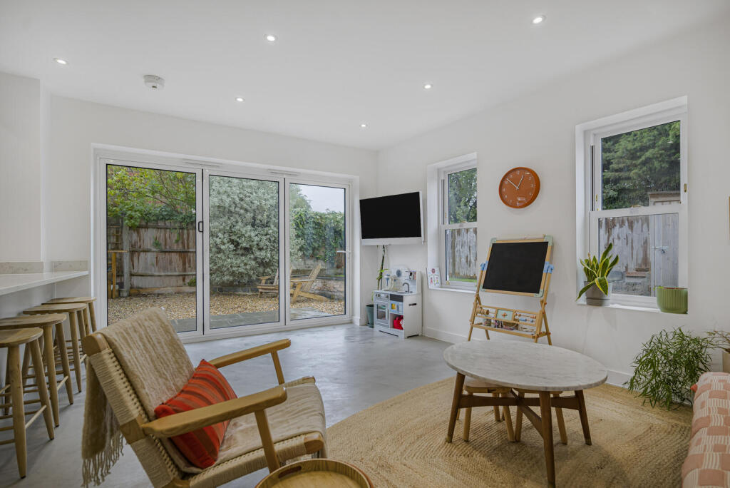 Cowper Road, Bromley, Kent photo 5