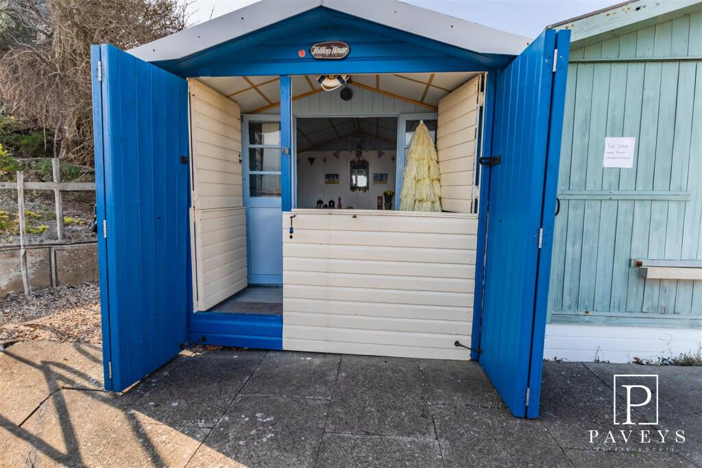 Southcliff Parade, Walton On The Naze photo 4