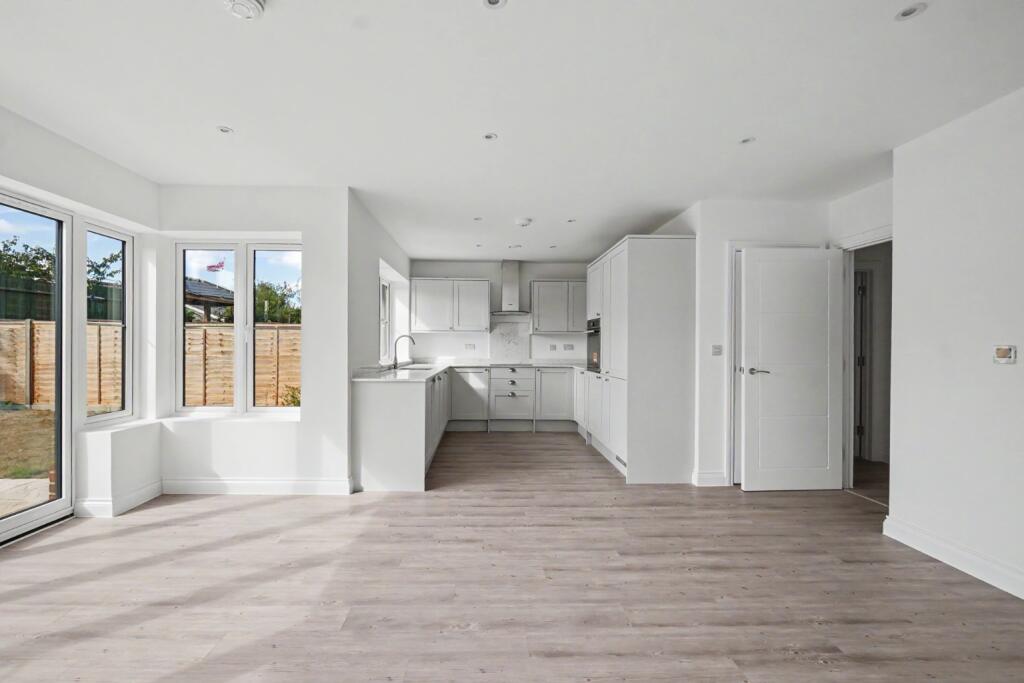House in Swale, Minster-on-Sea - View 5