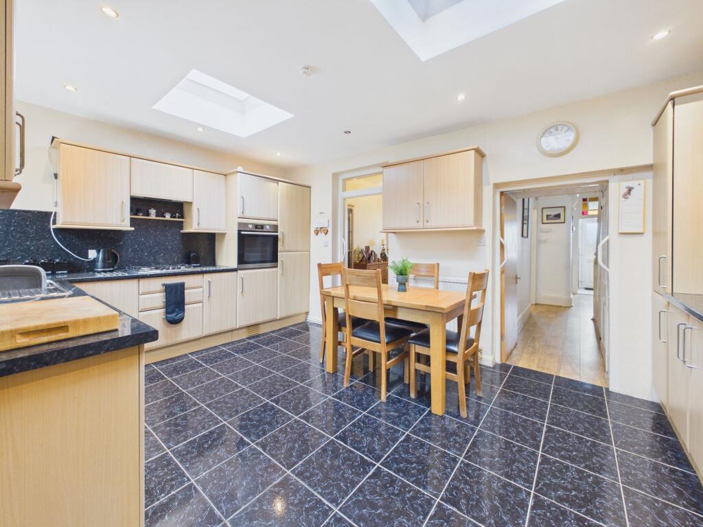 40, Lawrenny Street, Neyland, SA73 photo 3