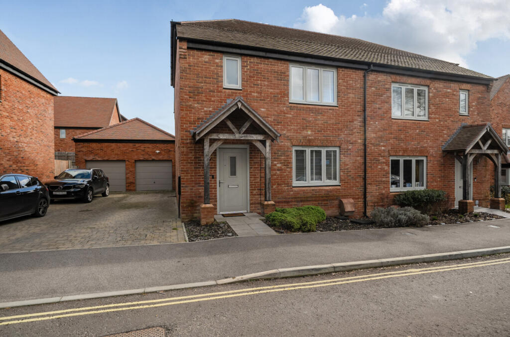 Main image of property: Chislebourne Lane, Fair Oak, Eastleigh, Hampshire, SO50
