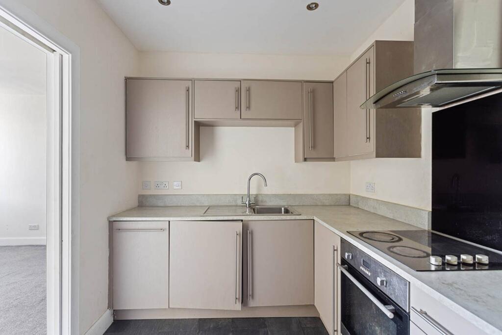 Apartment in Edinburgh - More