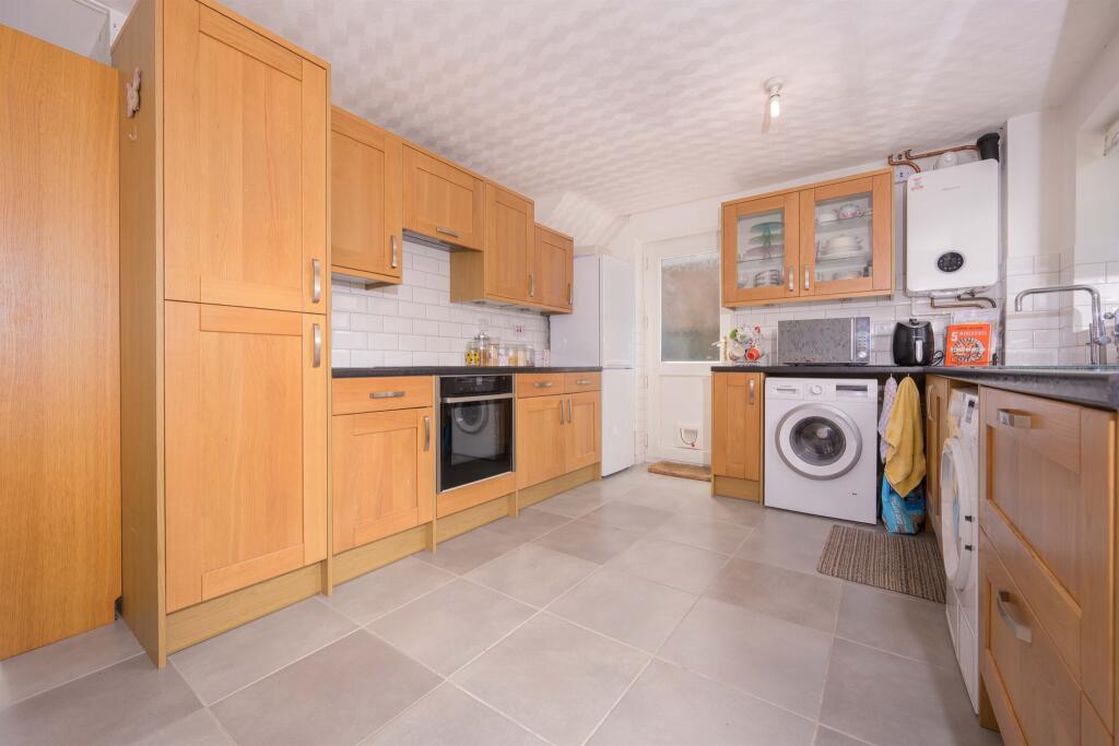 Upper Steeping, Desborough, Kettering - View 4
