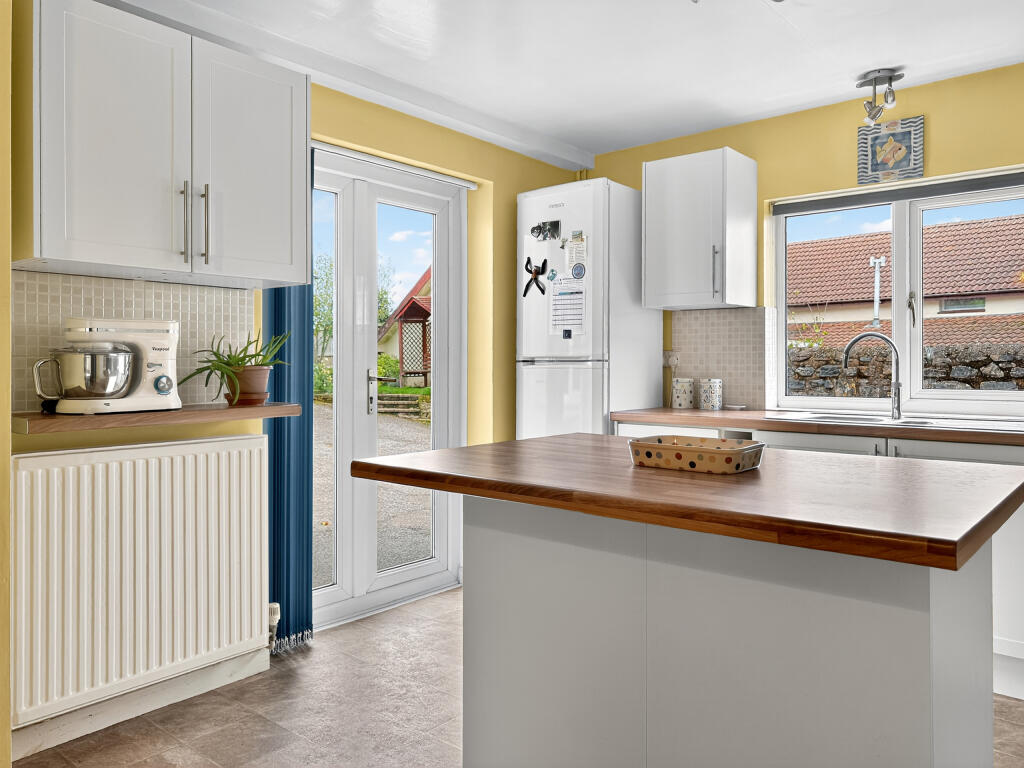 Clay Lane, Uffculme, EX15 3AJ - Uffculme School catchment photo 4