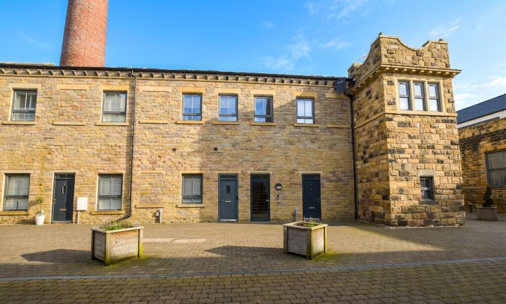 Main image of property: 73, Dyehouse Walk, Yeadon, Leeds, West Yorkshire