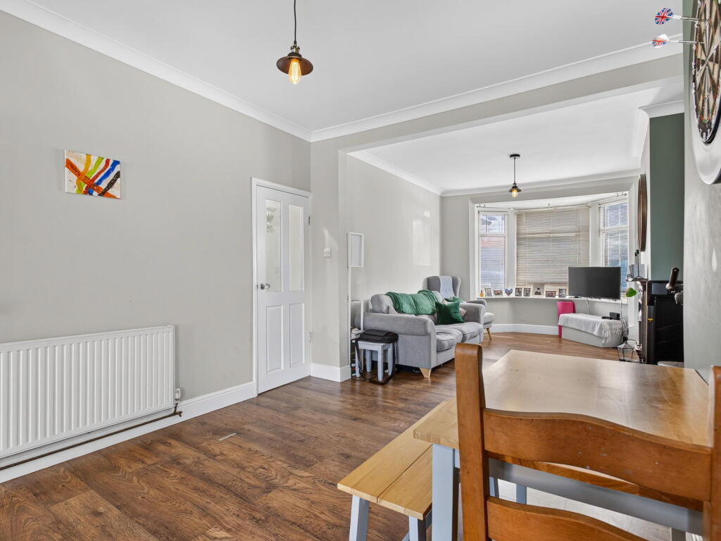 House in Kettering, Avondale - View 5