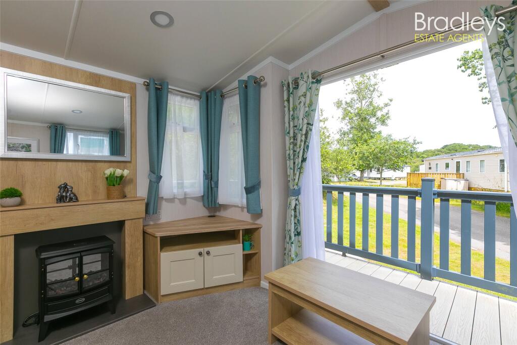 House in Truro - View 5