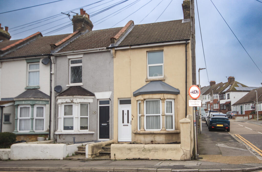 Main image of property: Frindsbury road, Rochester,Strood, ME2