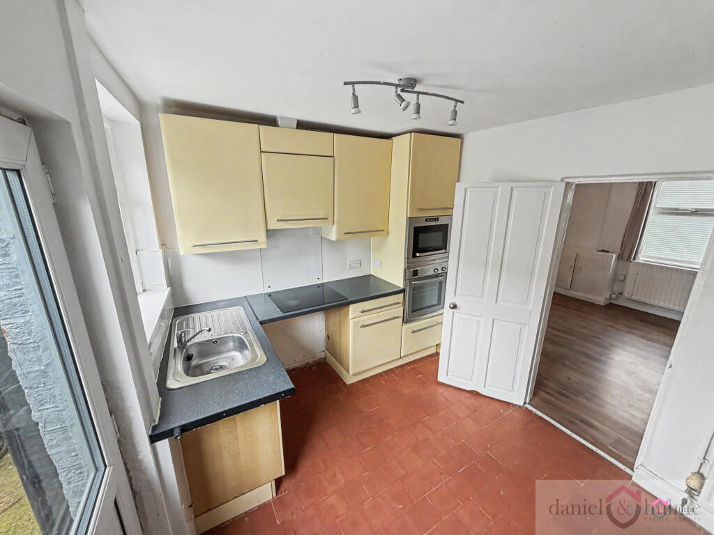 House in Stoke-on-Trent - View 5