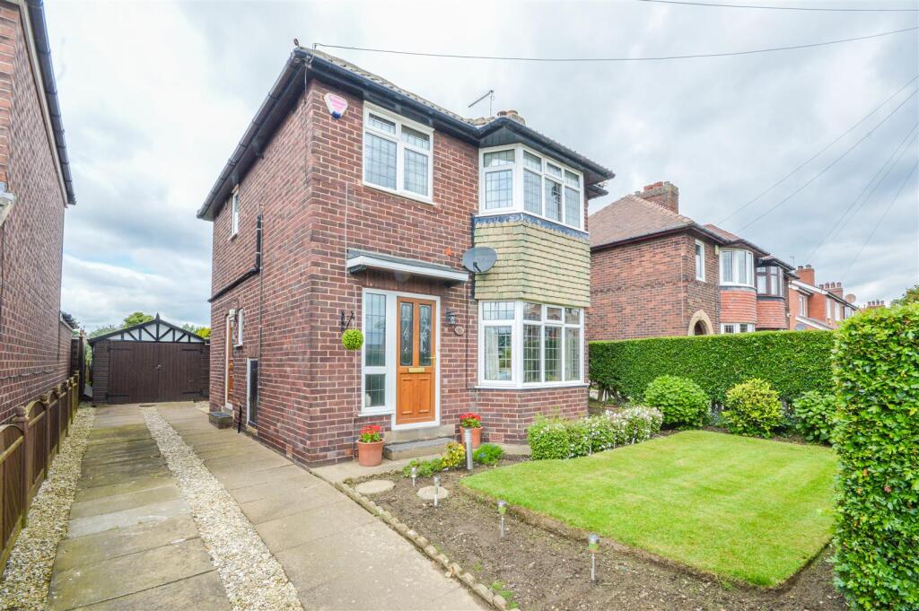 Main image of property: The Crescent, Altofts, Normanton