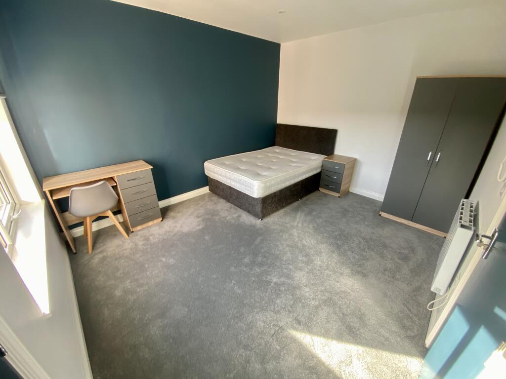 Main image of property: Victoria Park Road, Leicester, LE2 1XF