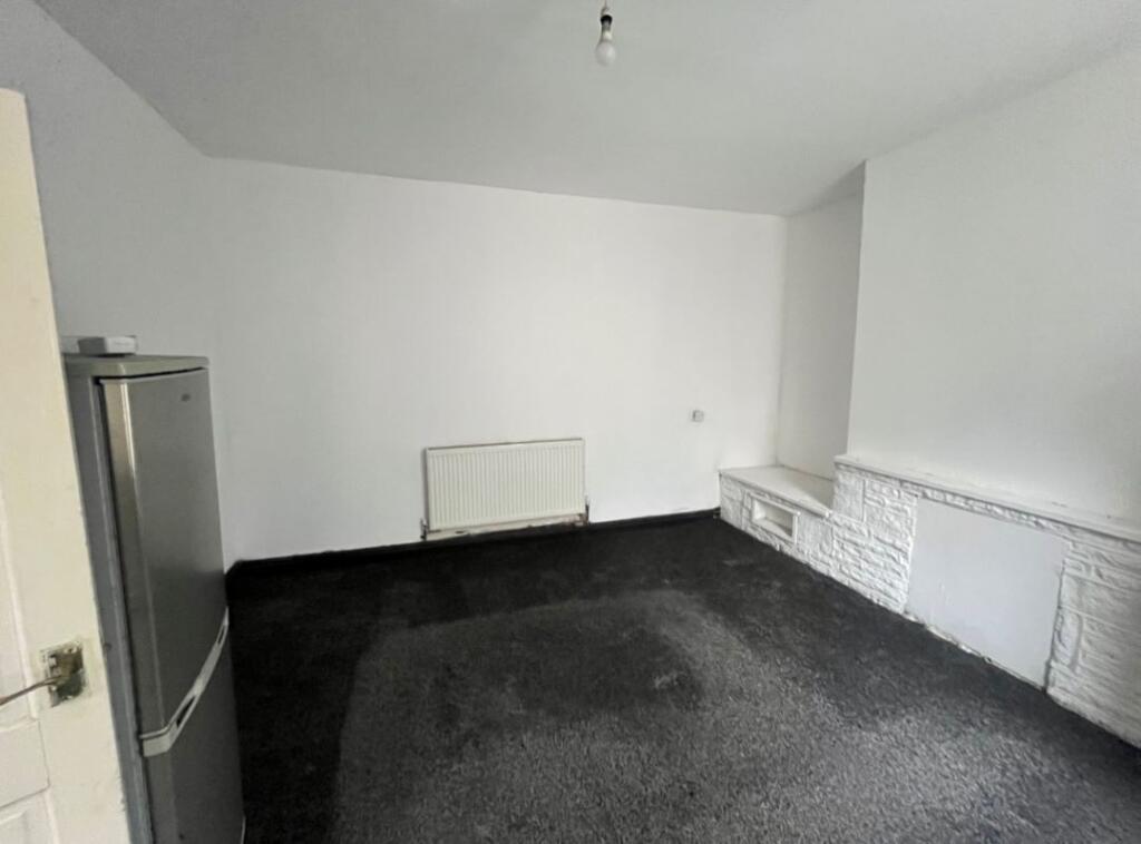 47 Washington Street, Bradford, West Yorkshire, BD8 9QN photo 3