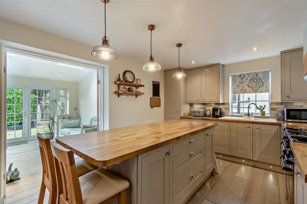 House in Maidstone, Allington - View 2
