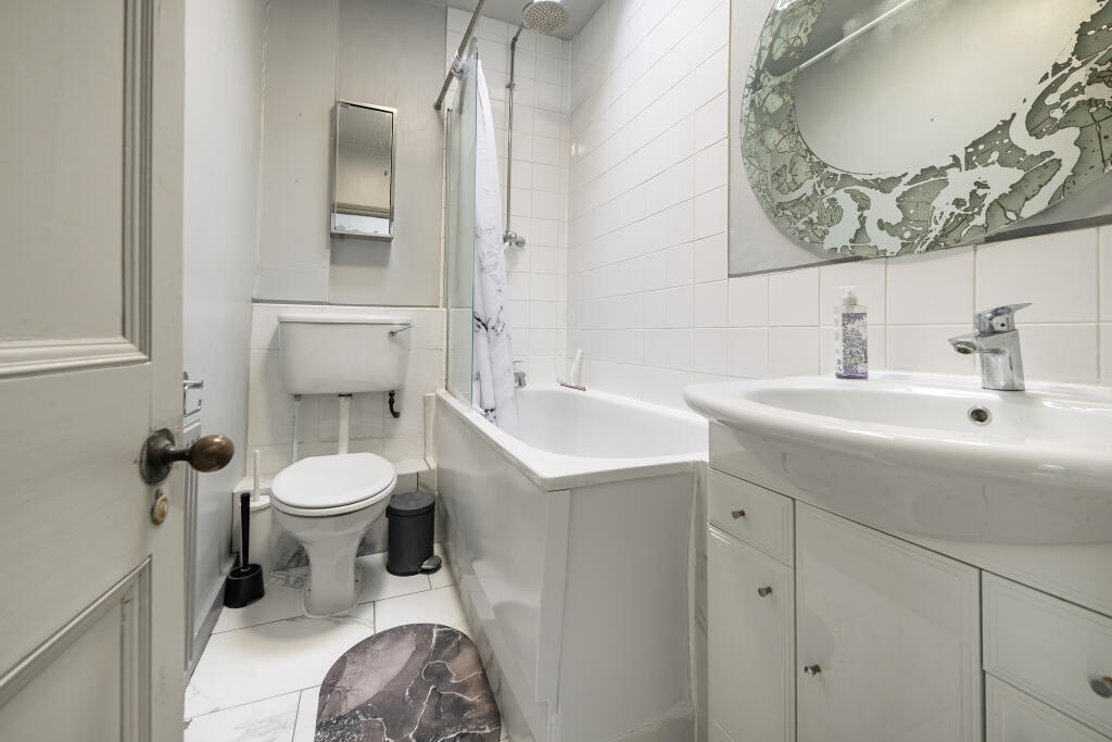 Apartment in London, Brook Green - View 4