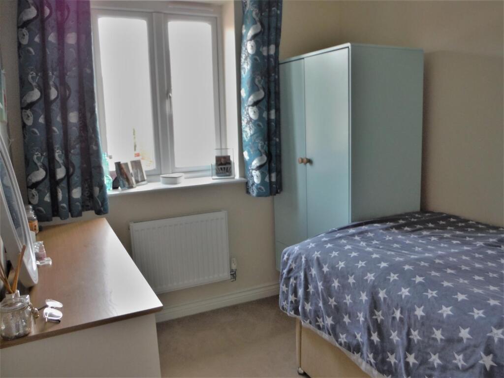 Apartment in Swindon - More