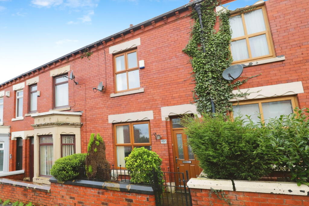 Main image of property: Ripponden Road, Oldham