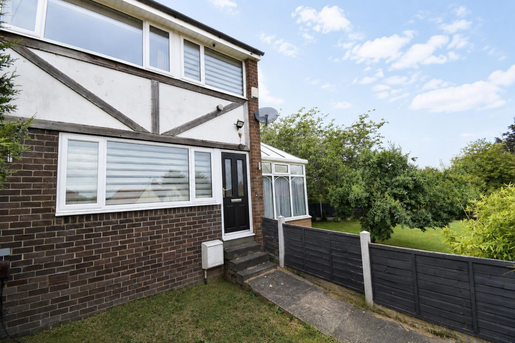 Main image of property: Meadow Lane, Wakefield, WF2 0HB