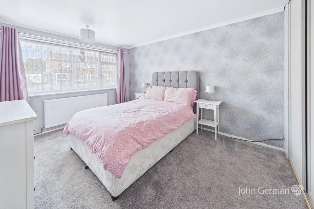 House in Leicester - More