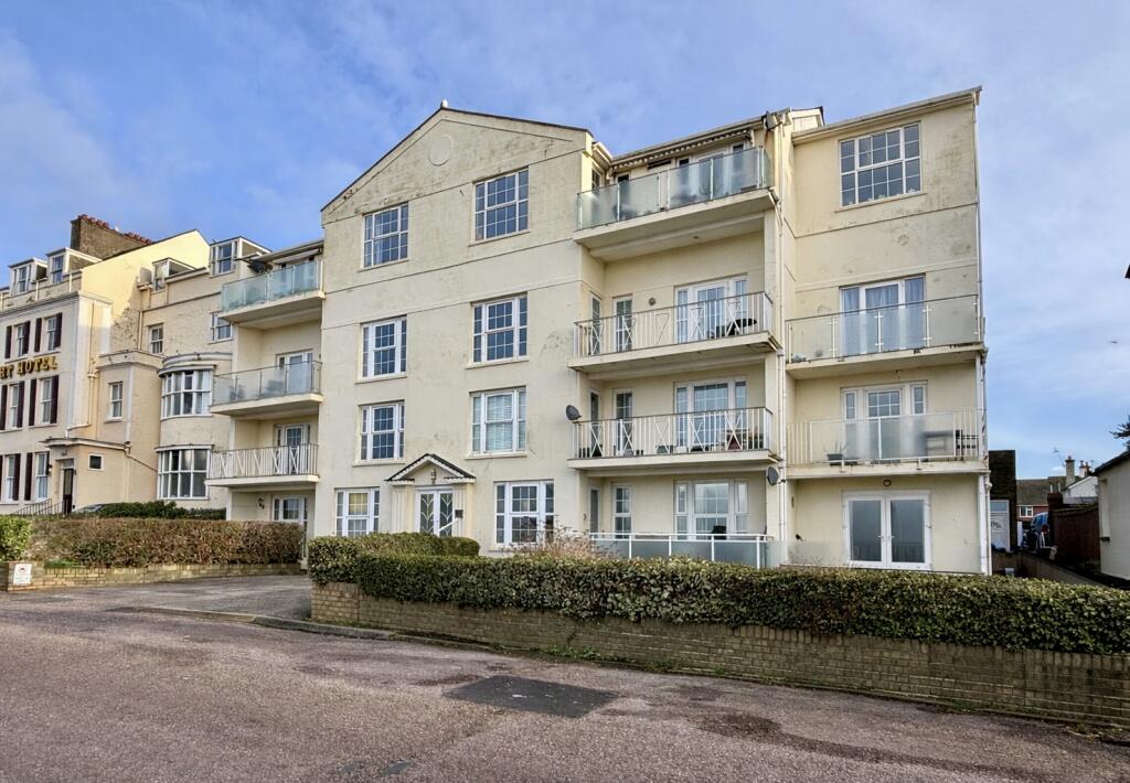 2-bed flat on 7 Louisa Terrace, Exmouth, £425,000