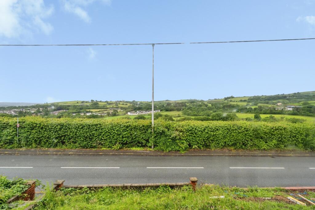 Carmarthen Road, Fforest, Pontarddulais, Swansea, SA4 - View 2