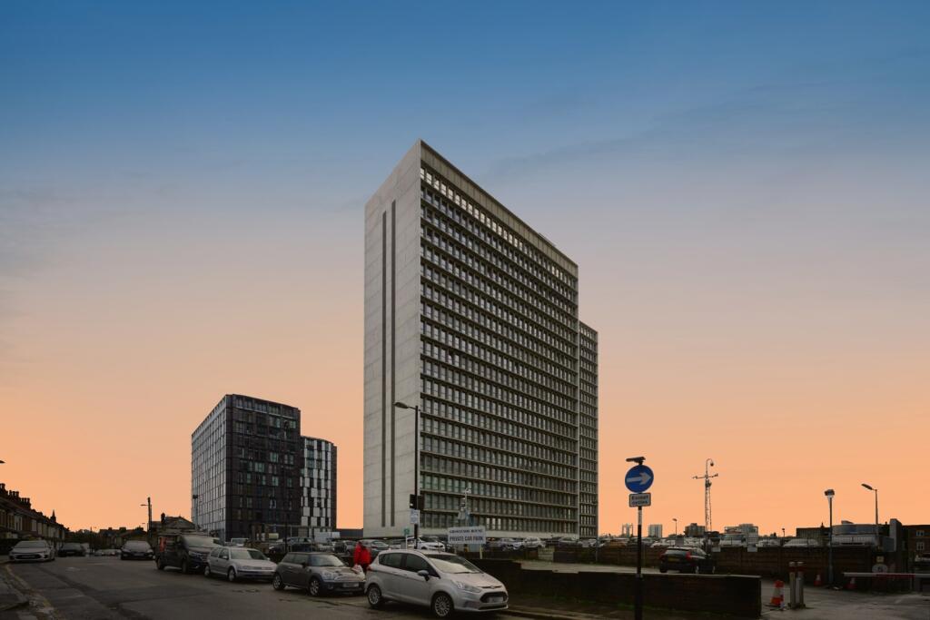 Main image of property: High Street, CROYDON, Surrey, CR0