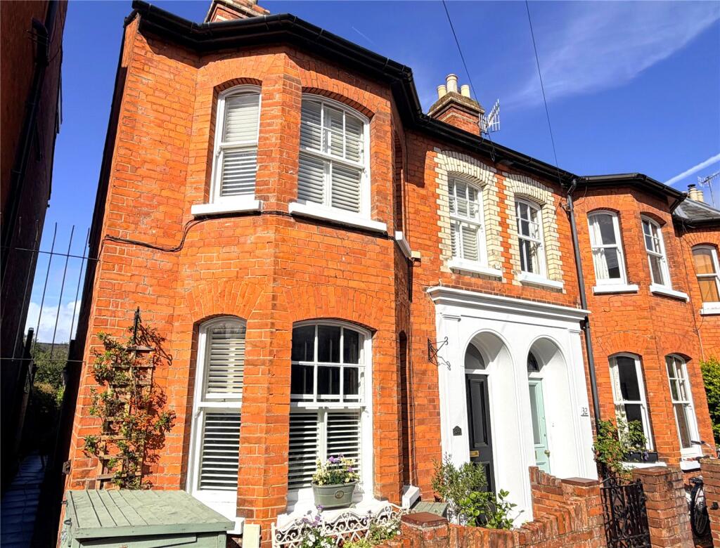 Main image of property: Queen Street, RG9 1AP