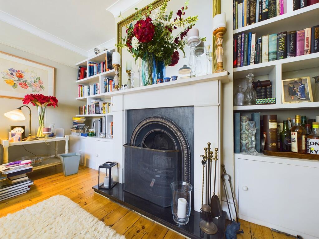 House in Hove, Brighton and Hove - View 3