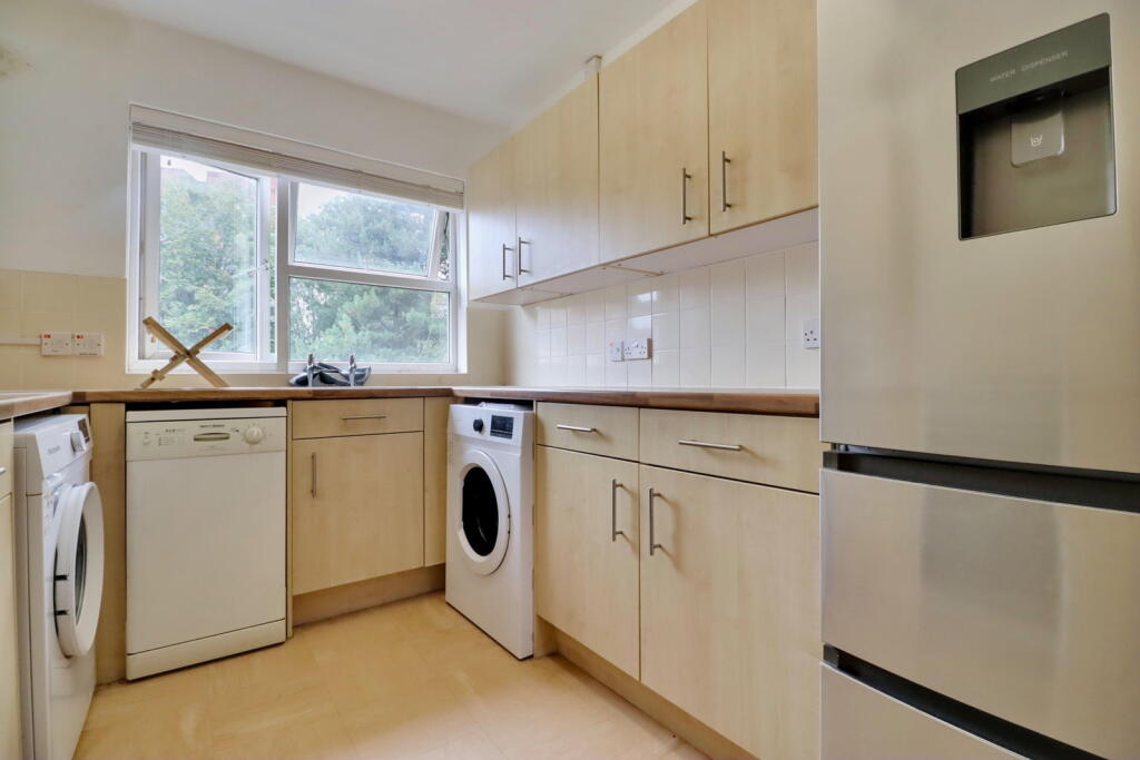 Apartment in Walsall - View 5