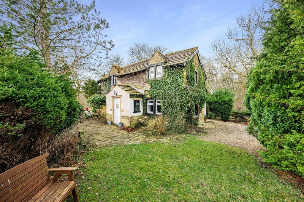 Additional image 2 of Royle Cottage, Burnley