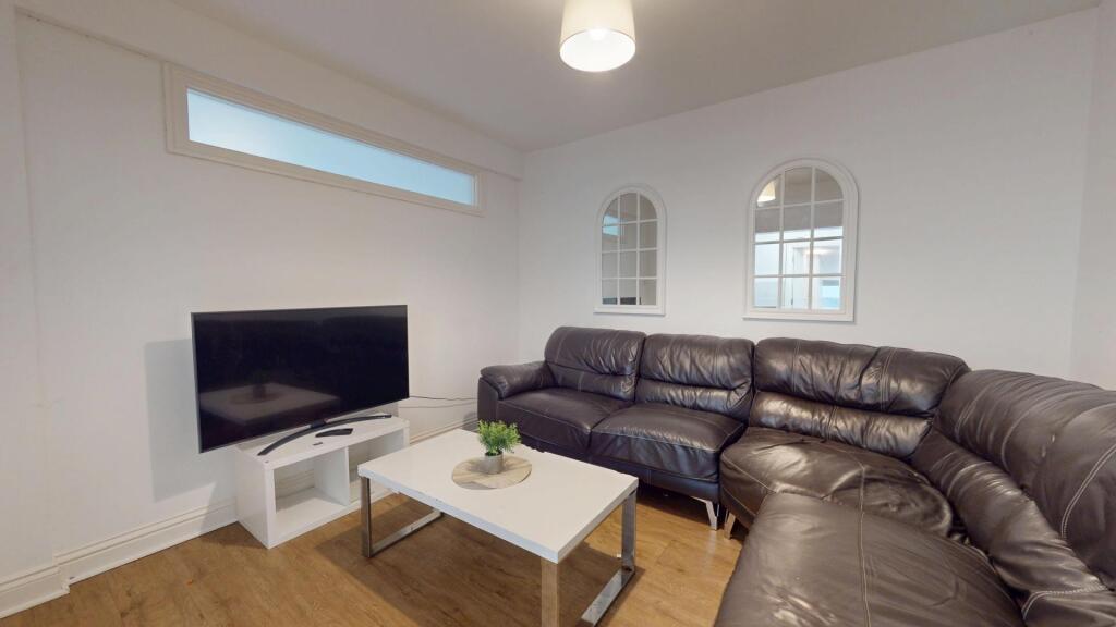Main image of property: Ferndale Road, Bristol