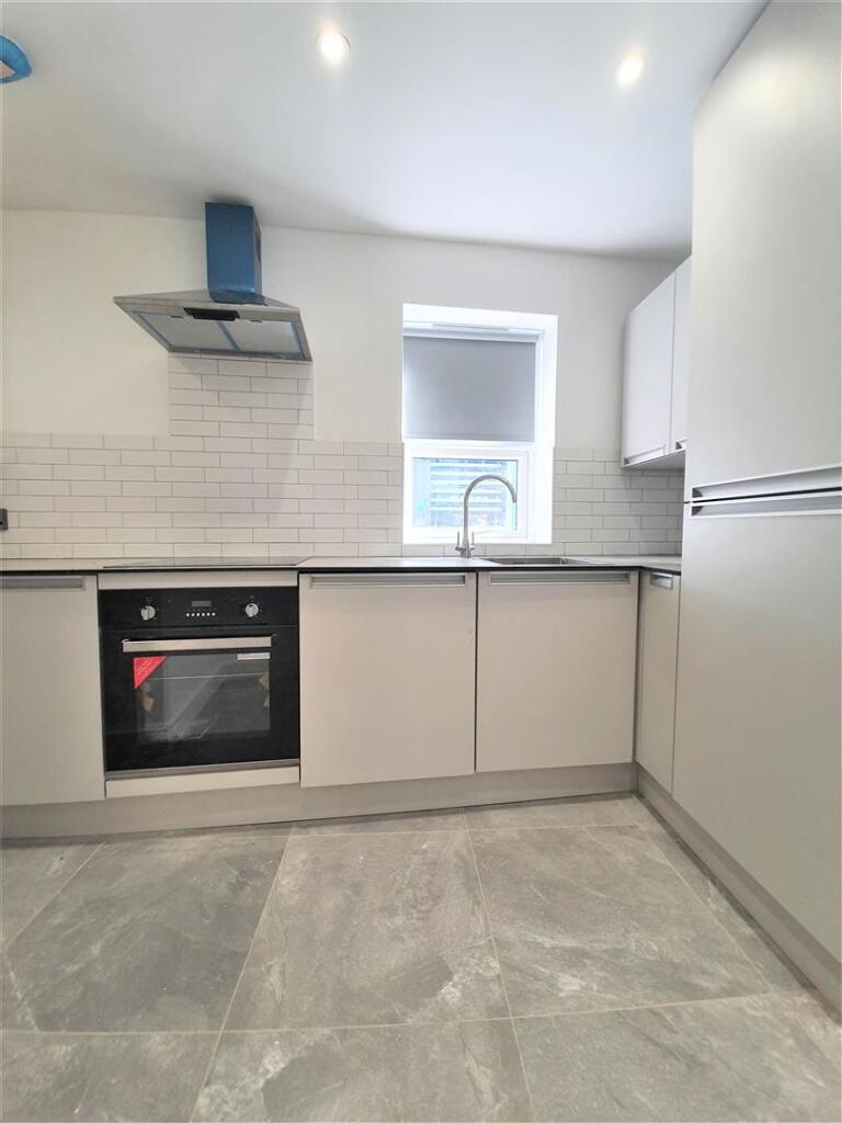Apartment in Brighton - View 5