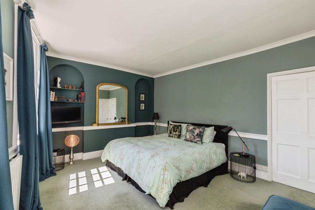Apartment in Bath - View 3