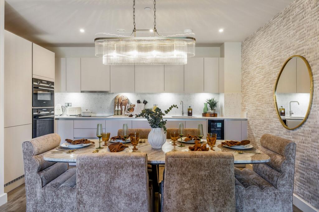 Apartment in Chichester, Easebourne - View 4