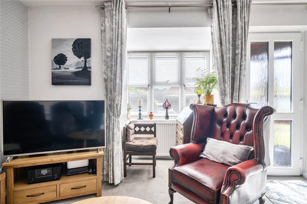 Skylark Way, Kidderminster, Worcestershire photo 3