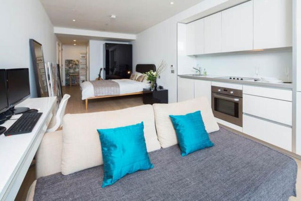 Main image of property: Walworth Road, Elephant and Castle, London, SE1