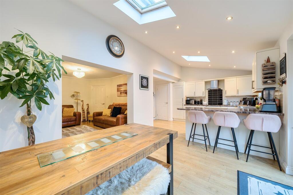 House in Fareham, Portchester - View 2