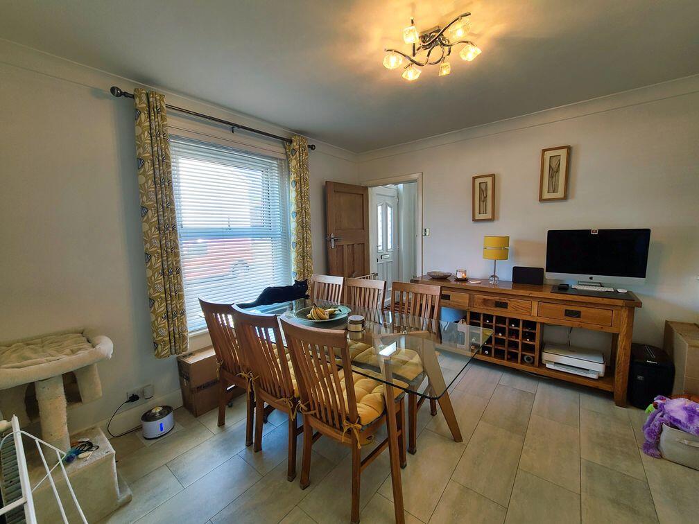 House in Southampton - More