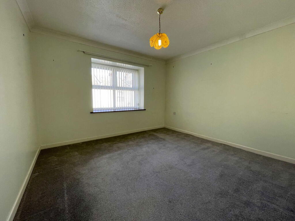 Landguard Road, Southsea PO4 9DS - More