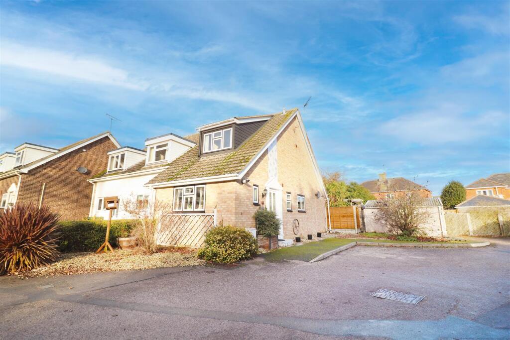 Main image of property: Elizabeth Way, Hatfield Peverel, Chelmsford