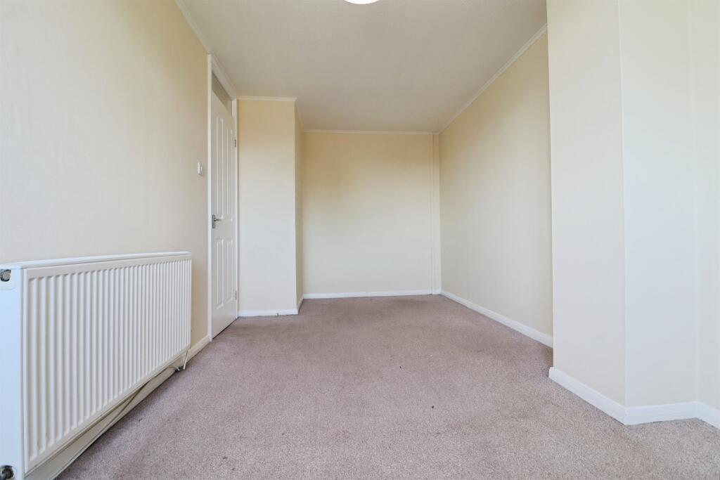 House in Cardiff, Trowbridge - View 3