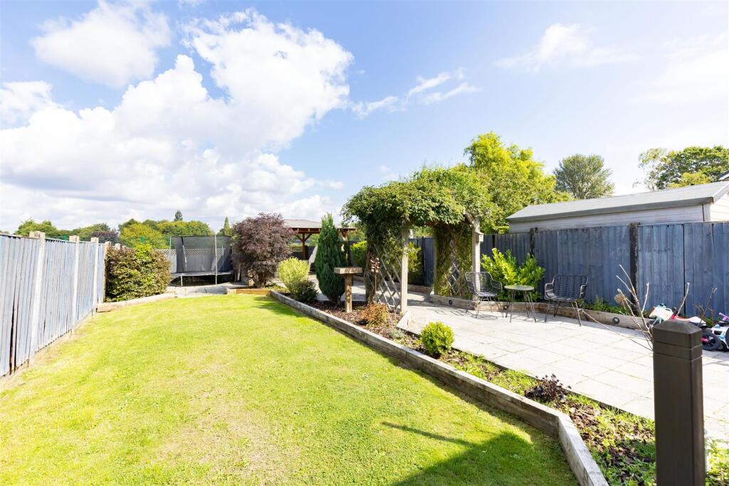 House in Leyland, Turpin Green - View 4